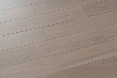 фото паркетной доски Amberwood Фьюжн Ясень Белёный Браш, лак